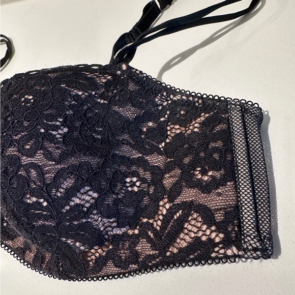 B Tempt’d Black Lace Bra - Picture 3 of 10